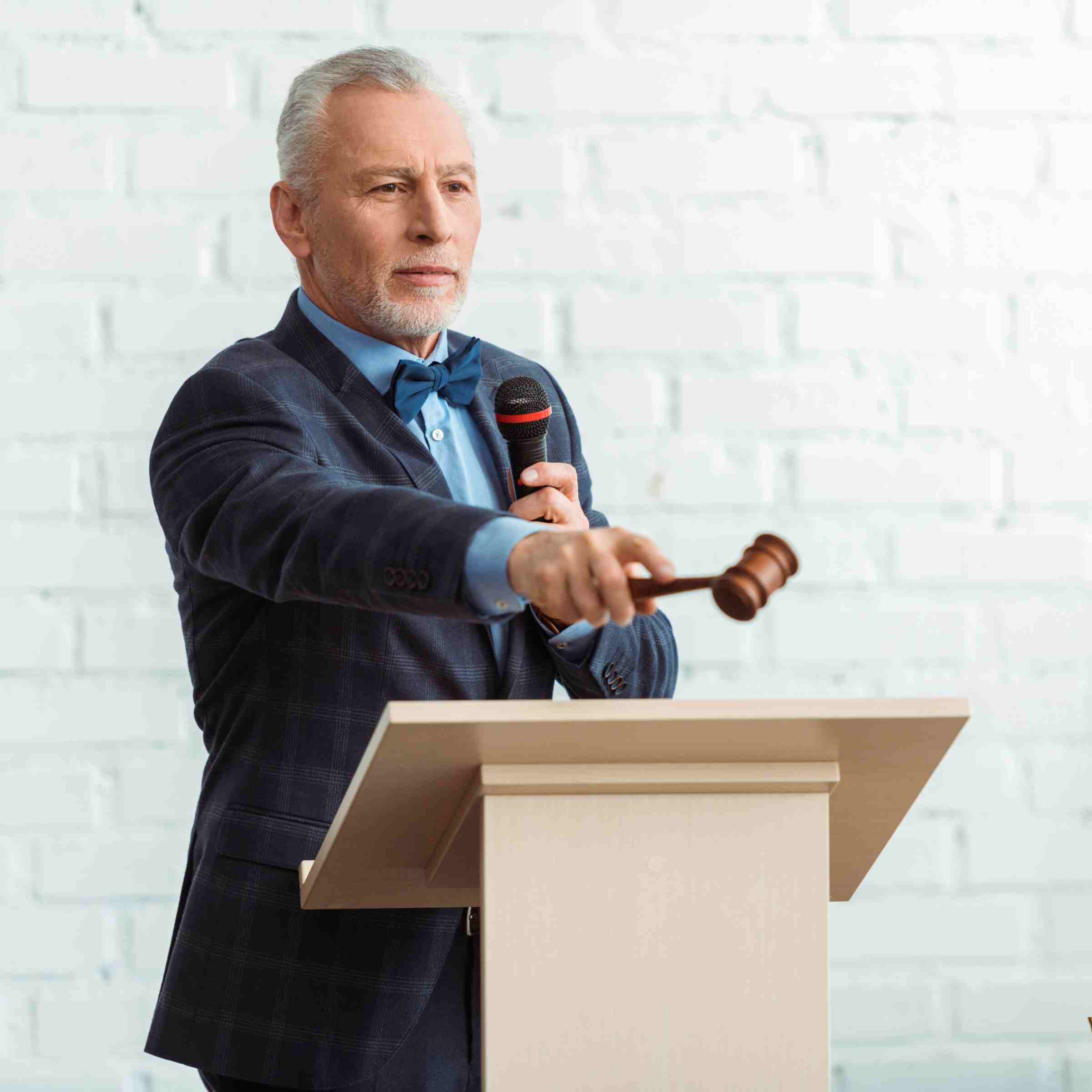 expert-comptable-commissaire-priseur.jpg