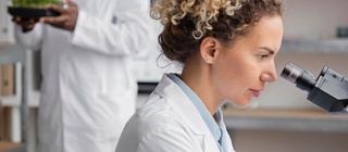 Biologiste métier, salaire, formation et diplômes