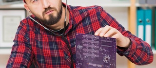 Electronicien métier, salaire, formation, diplômes
