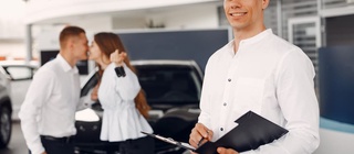 Vendeur automobile métier, salaire, formation et diplômes