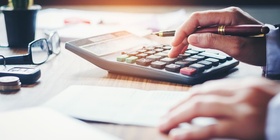 Comment calculer les charges des Travailleurs non salariés (TNS)
